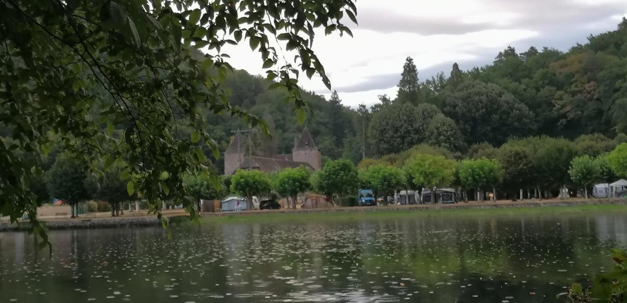 Gite Doustret Argentat Esterno foto